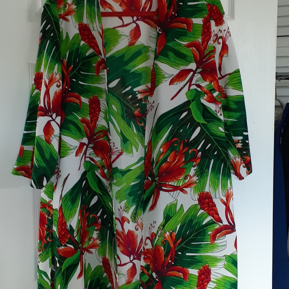 Rayon floral kimono